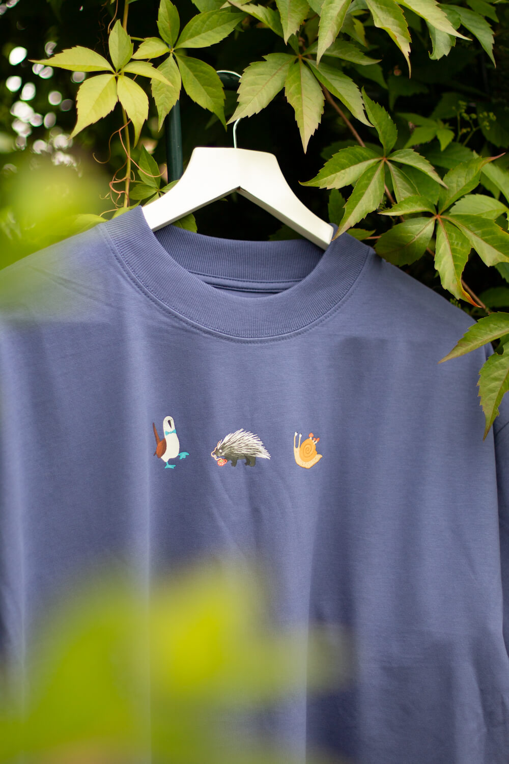 Mini March T-shirt, row of 3, custom made