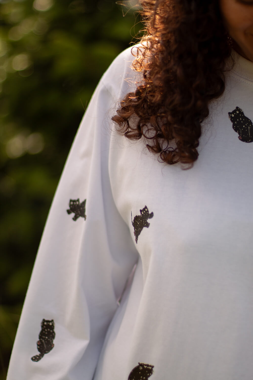 Snowy cats oversized top