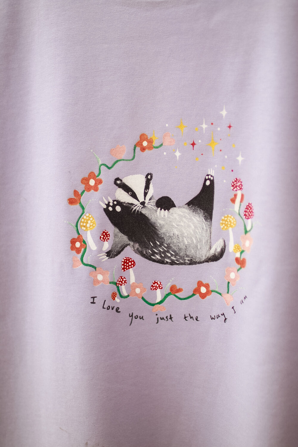 Badger T-shirt slogan vintage graphic tee