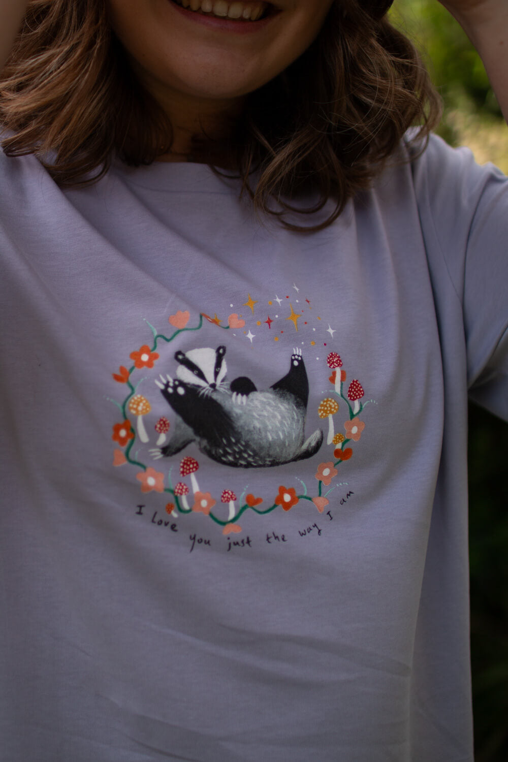 Badger T-shirt slogan vintage graphic tee