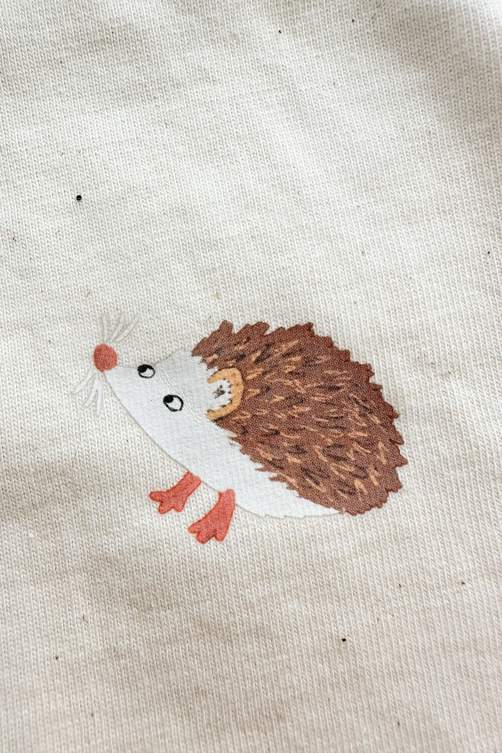 Mini March T-shirt, row of 3